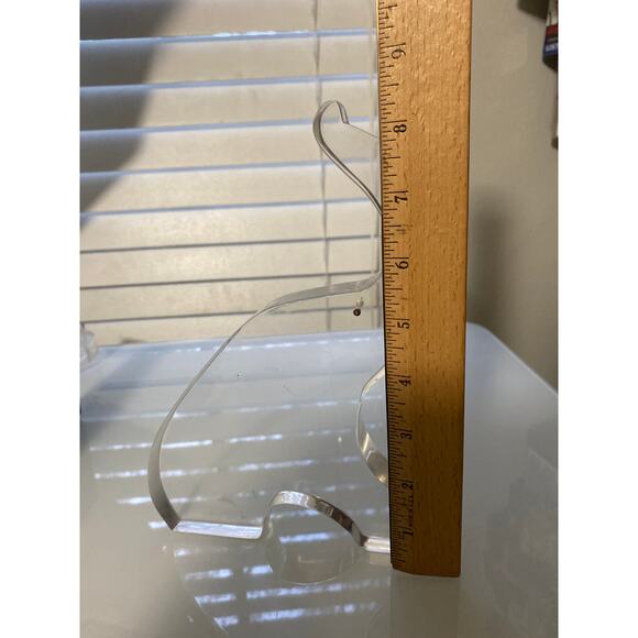 Vintage Two Lucite Elephants Minimalism Unsigned 12 inch and‎ 9-inch Brass eyes - Picture 9 of 10